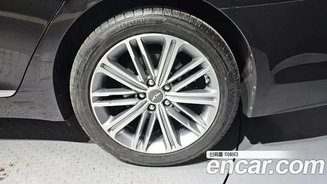 2017 Genesis G80 3.3 GDI Sold VIN KMHGL41DBHU234152 – photo 16 2017 Genesis G80 3.3 GDI Sold VIN KMHGL41DBHU234152 – photo 16