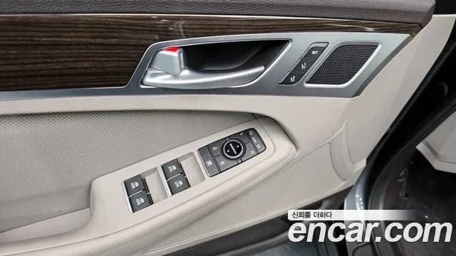 2018 Genesis G80 3.3 GDI Sold VIN KMHGL41DBJU237513 – photo 26 2018 Genesis G80 3.3 GDI Sold VIN KMHGL41DBJU237513 – photo 26