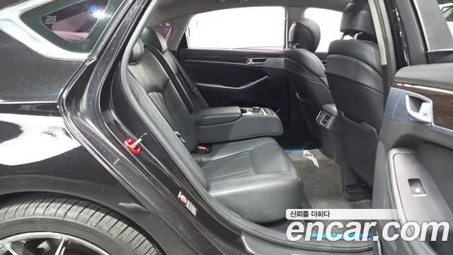 2018 Genesis G80 3.3 GDI Sold VIN KMHGL41DBJU249018 – side profile 2018 Genesis G80 3.3 GDI Sold VIN KMHGL41DBJU249018 – side profile