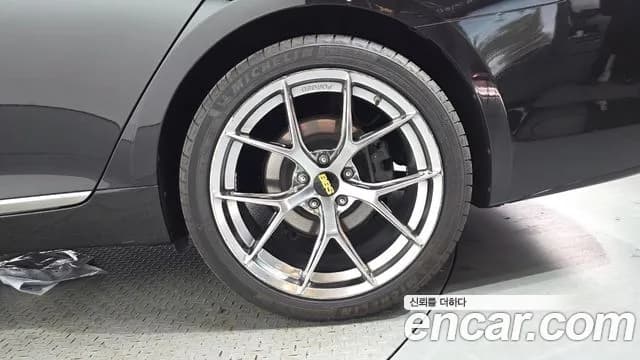 2018 Genesis G80 3.3 GDI Sold VIN KMHGL41DBJU249018 – engine bay 2018 Genesis G80 3.3 GDI Sold VIN KMHGL41DBJU249018 – engine bay