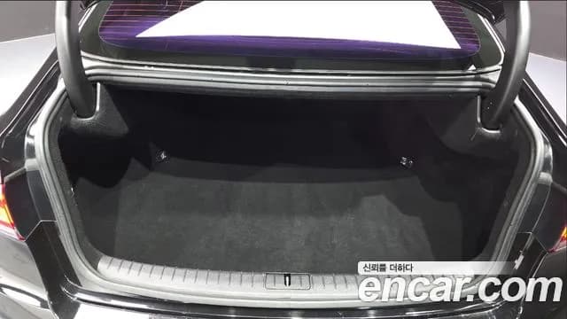 2018 Genesis G80 3.3 GDI Sold VIN KMHGL41DBJU250673 – photo 14 2018 Genesis G80 3.3 GDI Sold VIN KMHGL41DBJU250673 – photo 14