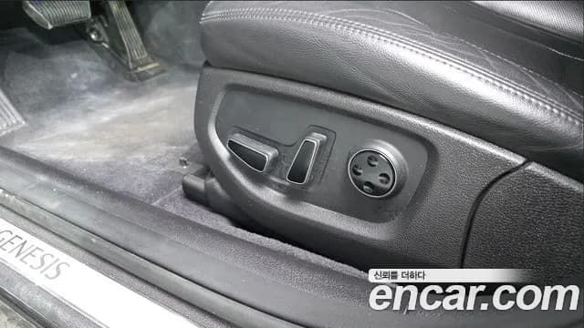 2018 Genesis G80 3.3 GDI Sold VIN KMHGL41DBJU250673 – photo 25 2018 Genesis G80 3.3 GDI Sold VIN KMHGL41DBJU250673 – photo 25