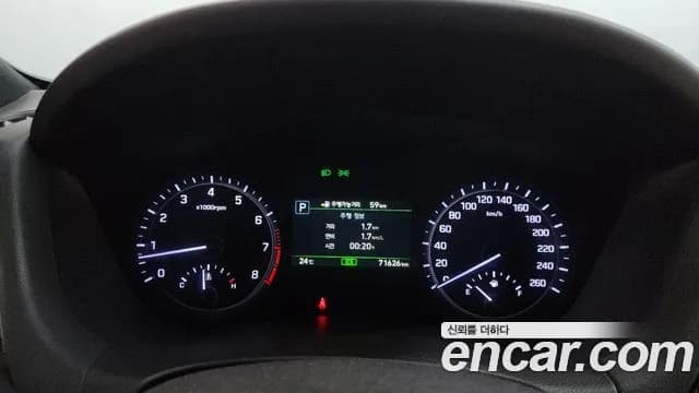 2018 Genesis G80 3.3 GDI Sold VIN KMHGL41DBJU258722 – exterior detail 2018 Genesis G80 3.3 GDI Sold VIN KMHGL41DBJU258722 – exterior detail