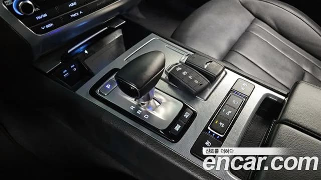 2018 Genesis G80 3.3 GDI Sold VIN KMHGL41DBJU265706 – engine bay 2018 Genesis G80 3.3 GDI Sold VIN KMHGL41DBJU265706 – engine bay