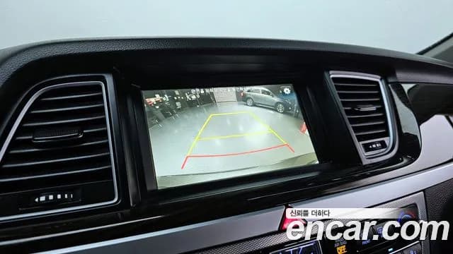 2018 Genesis G80 3.3 GDI Sold VIN KMHGL41DBJU265706 – undercarriage 2018 Genesis G80 3.3 GDI Sold VIN KMHGL41DBJU265706 – undercarriage