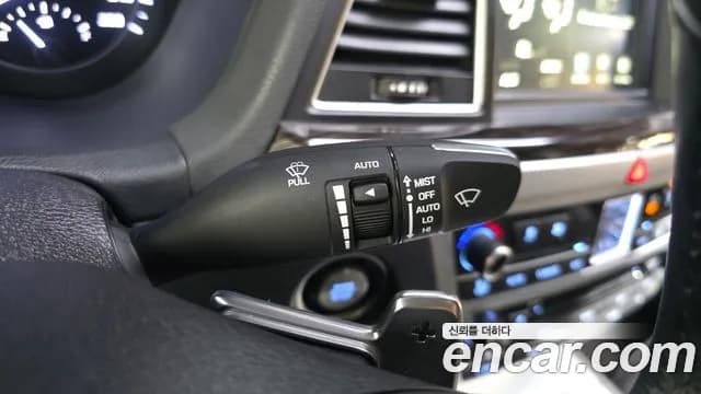 2018 Genesis G80 3.3 GDI Sold VIN KMHGL41DBJU275948 – photo 12 2018 Genesis G80 3.3 GDI Sold VIN KMHGL41DBJU275948 – photo 12