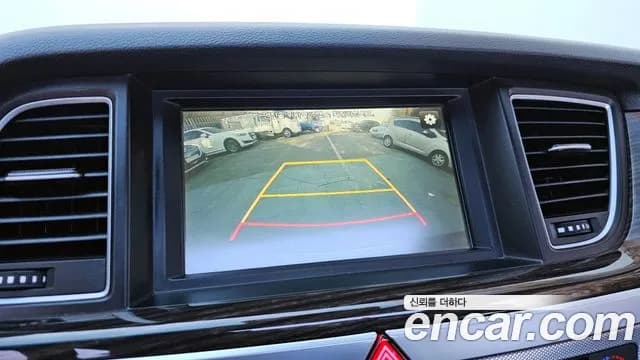 2018 Genesis G80 3.3 GDI Sold VIN KMHGL41DBJU283461 – undercarriage 2018 Genesis G80 3.3 GDI Sold VIN KMHGL41DBJU283461 – undercarriage