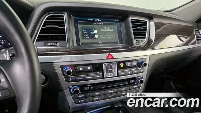 2018 Genesis G80 3.3 GDI Sold VIN KMHGL41DBJU287603 – undercarriage 2018 Genesis G80 3.3 GDI Sold VIN KMHGL41DBJU287603 – undercarriage