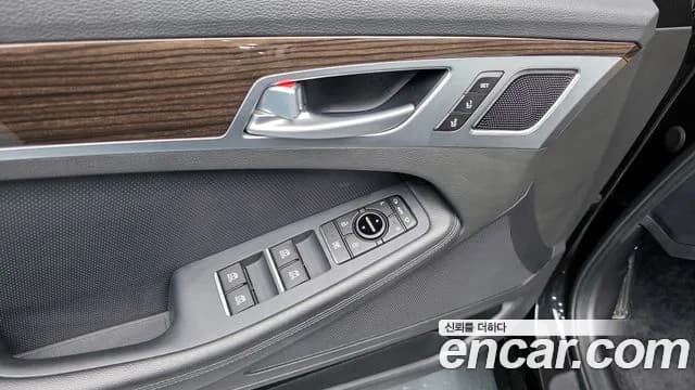 2018 Genesis G80 3.3 GDI Sold VIN KMHGL41DBJU287603 – photo 26 2018 Genesis G80 3.3 GDI Sold VIN KMHGL41DBJU287603 – photo 26