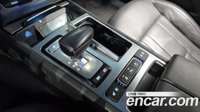 2019 Genesis G80 3.3 GDI Sold VIN KMHGL41DBKU300655 – photo 18 2019 Genesis G80 3.3 GDI Sold VIN KMHGL41DBKU300655 – photo 18