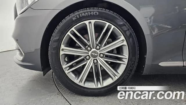 2019 Genesis G80 3.3 GDI Sold VIN KMHGL41DBKU311534 – trunk area 2019 Genesis G80 3.3 GDI Sold VIN KMHGL41DBKU311534 – trunk area