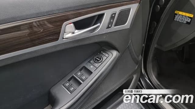 2019 Genesis G80 3.3 GDI Sold VIN KMHGL41DBKU322396 – side profile 2019 Genesis G80 3.3 GDI Sold VIN KMHGL41DBKU322396 – side profile