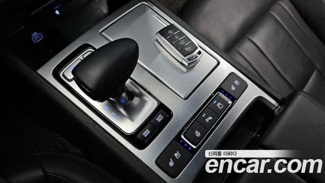 2020 Genesis G80 3.3 GDI Sold VIN KMHGL41DBLU341940 – rear exterior 2020 Genesis G80 3.3 GDI Sold VIN KMHGL41DBLU341940 – rear exterior