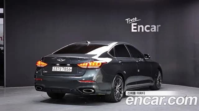 2020 Genesis G80 3.3 GDI Sold VIN KMHGL41DBLU341940 – interior seats 2020 Genesis G80 3.3 GDI Sold VIN KMHGL41DBLU341940 – interior seats