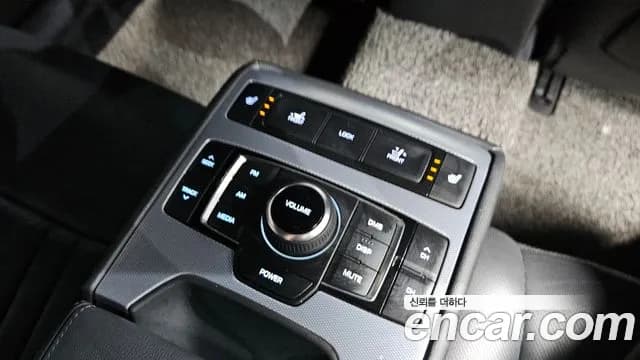 2020 Genesis G80 3.3 GDI Sold VIN KMHGL41DBLU341940 – photo 18 2020 Genesis G80 3.3 GDI Sold VIN KMHGL41DBLU341940 – photo 18