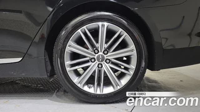 2017 Genesis G80 3.3 GDI AWD Sold VIN KMHGL41DDHU217984 – photo 16 2017 Genesis G80 3.3 GDI AWD Sold VIN KMHGL41DDHU217984 – photo 16