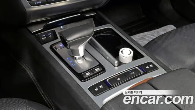 2017 Genesis G80 3.3 GDI AWD Sold VIN KMHGL41DDHU225465 – engine bay 2017 Genesis G80 3.3 GDI AWD Sold VIN KMHGL41DDHU225465 – engine bay