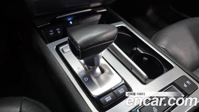 2017 Genesis G80 3.3 GDI AWD Sold VIN KMHGL41DDHU235695 – photo 29 2017 Genesis G80 3.3 GDI AWD Sold VIN KMHGL41DDHU235695 – photo 29