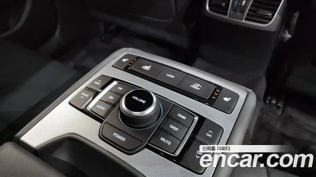 2018 Genesis G80 3.3 GDI AWD Sold VIN KMHGL41DDJU238231 – photo 19 2018 Genesis G80 3.3 GDI AWD Sold VIN KMHGL41DDJU238231 – photo 19