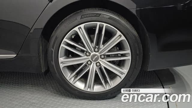 2018 Genesis G80 3.3 GDI AWD Sold VIN KMHGL41DDJU292826 – engine bay 2018 Genesis G80 3.3 GDI AWD Sold VIN KMHGL41DDJU292826 – engine bay