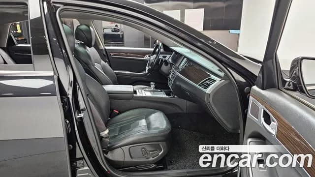 2019 Genesis G80 3.3 GDI AWD Sold VIN KMHGL41DDKU312812 – rear exterior 2019 Genesis G80 3.3 GDI AWD Sold VIN KMHGL41DDKU312812 – rear exterior