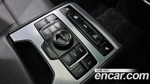 2019 Genesis G80 3.3 GDI AWD Sold VIN KMHGL41DDKU312812 – photo 11 2019 Genesis G80 3.3 GDI AWD Sold VIN KMHGL41DDKU312812 – photo 11