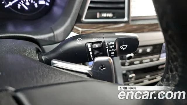 2019 Genesis G80 3.3 GDI AWD Sold VIN KMHGL41DDKU312812 – photo 13 2019 Genesis G80 3.3 GDI AWD Sold VIN KMHGL41DDKU312812 – photo 13