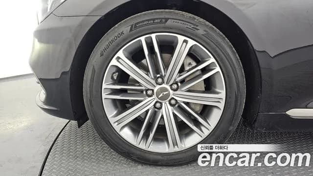 2020 Genesis G80 3.3 GDI AWD Sold VIN KMHGL41DDLU343313 – front exterior 2020 Genesis G80 3.3 GDI AWD Sold VIN KMHGL41DDLU343313 – front exterior