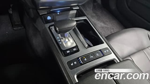 2020 Genesis G80 3.3 GDI AWD Sold VIN KMHGL41DDLU343313 – interior seats 2020 Genesis G80 3.3 GDI AWD Sold VIN KMHGL41DDLU343313 – interior seats