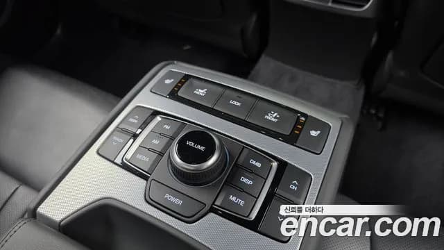 2020 Genesis G80 3.3 GDI AWD Sold VIN KMHGL41DDLU343713 – photo 11 2020 Genesis G80 3.3 GDI AWD Sold VIN KMHGL41DDLU343713 – photo 11