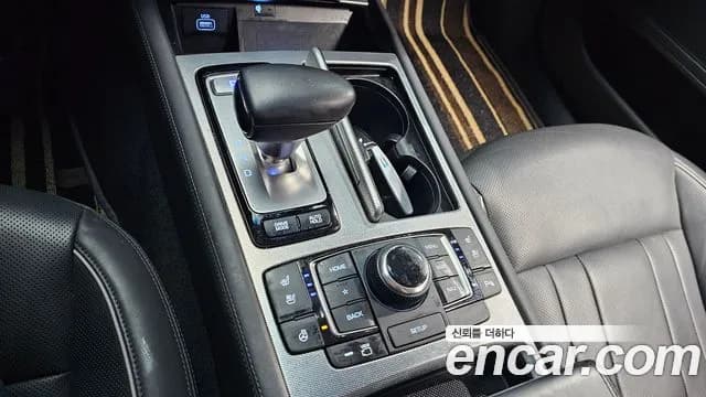 2019 Genesis G80 2.2D AWD Sold VIN KMHGM412DKU316803 – dashboard 2019 Genesis G80 2.2D AWD Sold VIN KMHGM412DKU316803 – dashboard