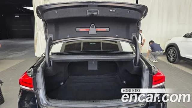 2017 Genesis G80 3.3 GDI Sold VIN KMHGM41DBHU217715 – photo 24 2017 Genesis G80 3.3 GDI Sold VIN KMHGM41DBHU217715 – photo 24