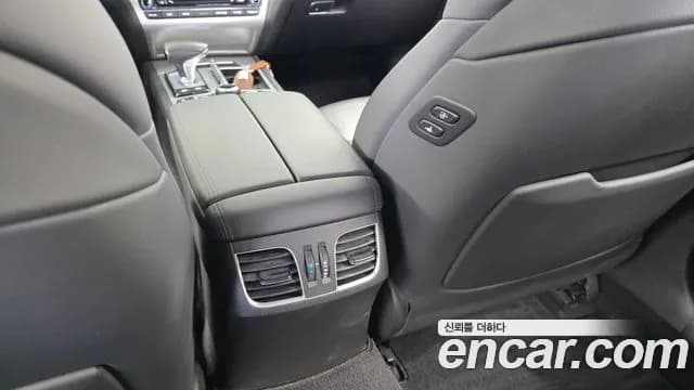 2017 Genesis G80 3.3 GDI Sold VIN KMHGM41DBHU217715 – photo 29 2017 Genesis G80 3.3 GDI Sold VIN KMHGM41DBHU217715 – photo 29