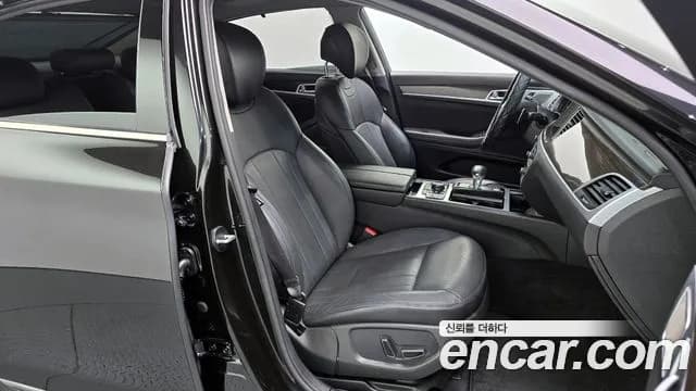 2017 Genesis G80 3.3 GDI Sold VIN KMHGM41DBHU236126 – interior seats 2017 Genesis G80 3.3 GDI Sold VIN KMHGM41DBHU236126 – interior seats