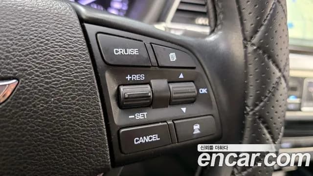 2017 Genesis G80 3.3 GDI Sold VIN KMHGM41DBHU236126 – trunk area 2017 Genesis G80 3.3 GDI Sold VIN KMHGM41DBHU236126 – trunk area