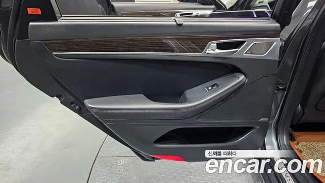 2017 Genesis G80 3.3 GDI Sold VIN KMHGM41DBHU236653 – photo 23 2017 Genesis G80 3.3 GDI Sold VIN KMHGM41DBHU236653 – photo 23