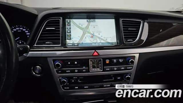 2017 Genesis G80 3.3 GDI Sold VIN KMHGM41DBHU236653 – photo 26 2017 Genesis G80 3.3 GDI Sold VIN KMHGM41DBHU236653 – photo 26