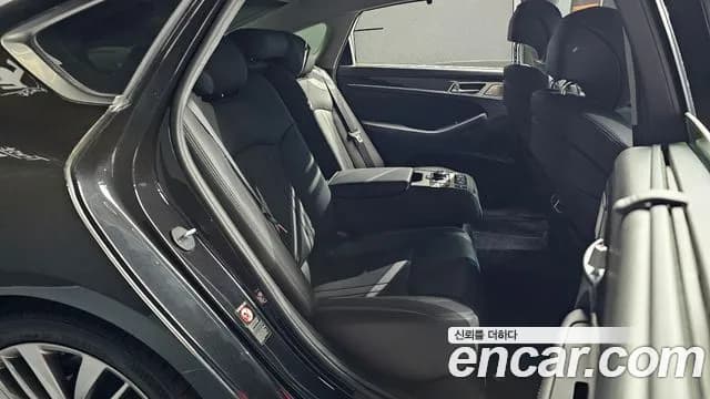 2018 Genesis G80 3.3 GDI Sold VIN KMHGM41DBJU268580 – photo 13 2018 Genesis G80 3.3 GDI Sold VIN KMHGM41DBJU268580 – photo 13