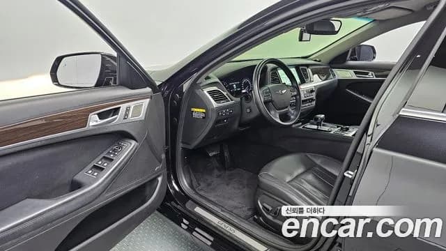 2018 Genesis G80 3.3 GDI Sold VIN KMHGM41DBJU275094 – exterior detail 2018 Genesis G80 3.3 GDI Sold VIN KMHGM41DBJU275094 – exterior detail
