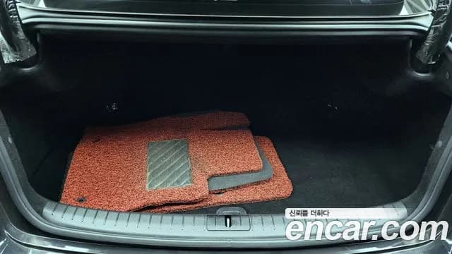 2018 Genesis G80 3.3 GDI Sold VIN KMHGM41DBJU291058 – photo 16 2018 Genesis G80 3.3 GDI Sold VIN KMHGM41DBJU291058 – photo 16