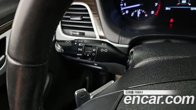 2018 Genesis G80 3.3 GDI Sold VIN KMHGM41DBJU298458 – trunk area 2018 Genesis G80 3.3 GDI Sold VIN KMHGM41DBJU298458 – trunk area