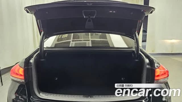 2018 Genesis G80 3.3 GDI Sold VIN KMHGM41DBJU298458 – photo 22 2018 Genesis G80 3.3 GDI Sold VIN KMHGM41DBJU298458 – photo 22