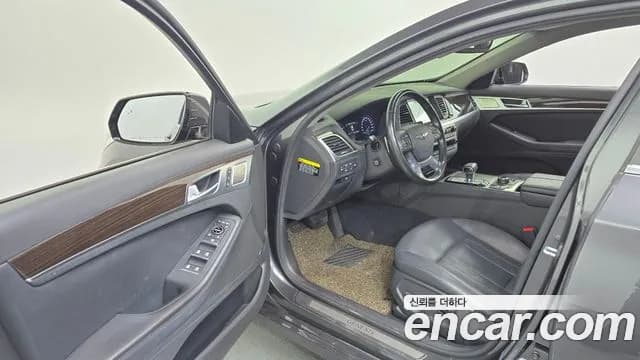 2019 Genesis G80 3.3 GDI Sold VIN KMHGM41DBKU306780 – interior seats 2019 Genesis G80 3.3 GDI Sold VIN KMHGM41DBKU306780 – interior seats