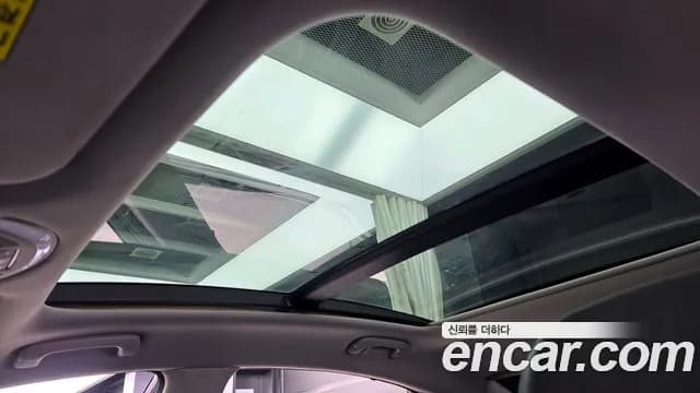 2019 Genesis G80 3.3 GDI Sold VIN KMHGM41DBKU329247 – interior seats 2019 Genesis G80 3.3 GDI Sold VIN KMHGM41DBKU329247 – interior seats