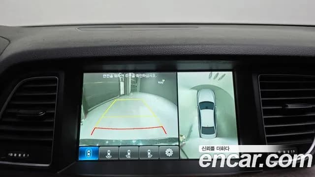 2017 Genesis G80 3.3 GDI AWD Sold VIN KMHGM41DDHU206123 – interior seats 2017 Genesis G80 3.3 GDI AWD Sold VIN KMHGM41DDHU206123 – interior seats