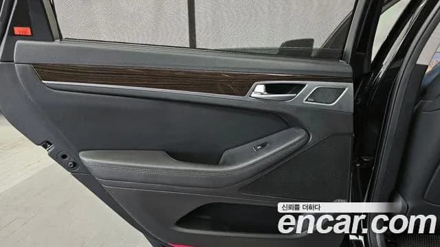 2017 Genesis G80 3.3 GDI AWD Sold VIN KMHGM41DDHU208728 – rear exterior 2017 Genesis G80 3.3 GDI AWD Sold VIN KMHGM41DDHU208728 – rear exterior