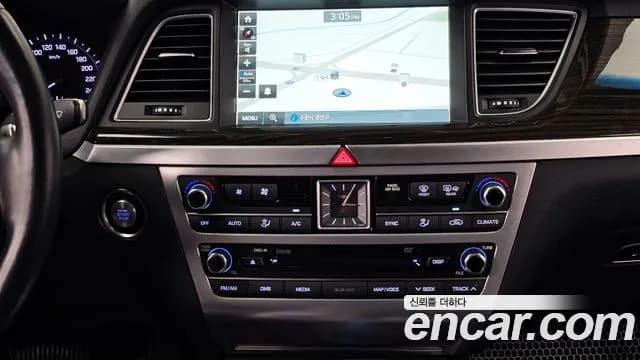 2017 Genesis G80 3.3 GDI AWD Sold VIN KMHGM41DDHU208728 – photo 22 2017 Genesis G80 3.3 GDI AWD Sold VIN KMHGM41DDHU208728 – photo 22