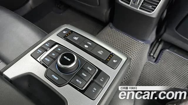 2017 Genesis G80 3.3 GDI AWD Sold VIN KMHGM41DDHU208728 – photo 24 2017 Genesis G80 3.3 GDI AWD Sold VIN KMHGM41DDHU208728 – photo 24