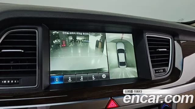 2017 Genesis G80 3.3 GDI AWD Sold VIN KMHGM41DDHU224605 – dashboard 2017 Genesis G80 3.3 GDI AWD Sold VIN KMHGM41DDHU224605 – dashboard
