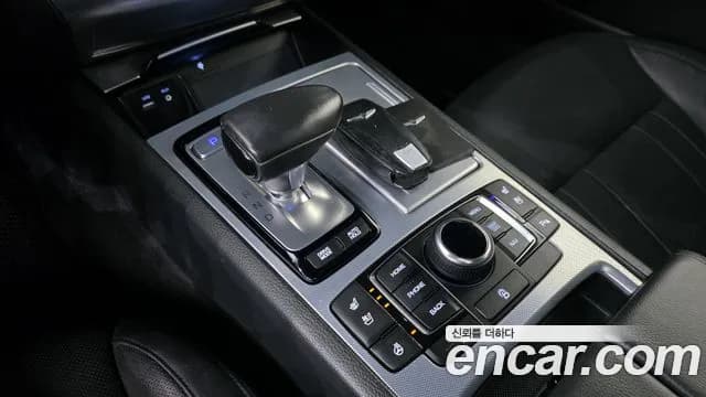 2018 Genesis G80 3.3 GDI AWD Sold VIN KMHGM41DDJU243794 – photo 12 2018 Genesis G80 3.3 GDI AWD Sold VIN KMHGM41DDJU243794 – photo 12
